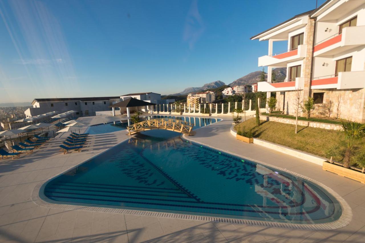 Chateau Linza Resort ティラナ エクステリア 写真