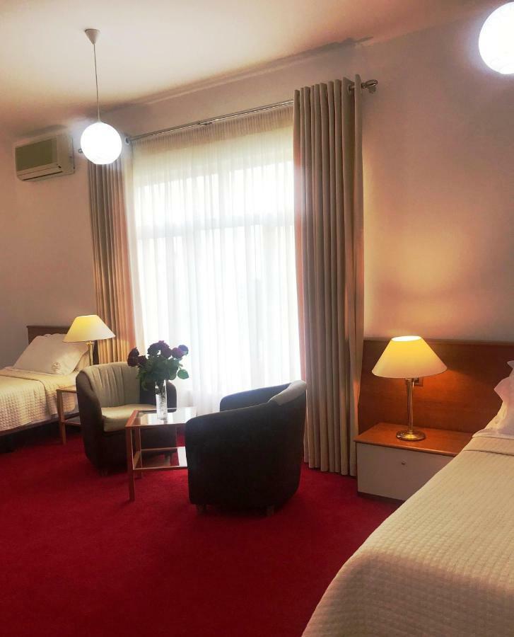 Chateau Linza Resort ティラナ エクステリア 写真